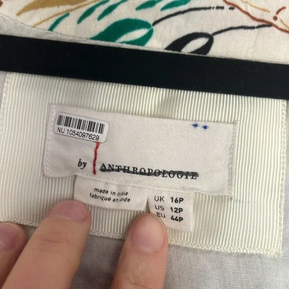 NWOT Anthropologie Printed V Neck Maxi Dress with embroidered bodice Size 12P - Picture 6 of 7